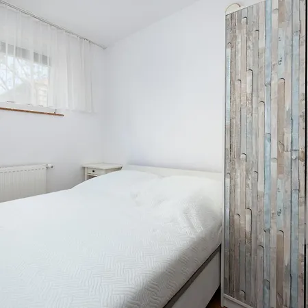 Guest house Domek Cos Innego - Zaledwie 150 M Do Plazy Dziwnowek