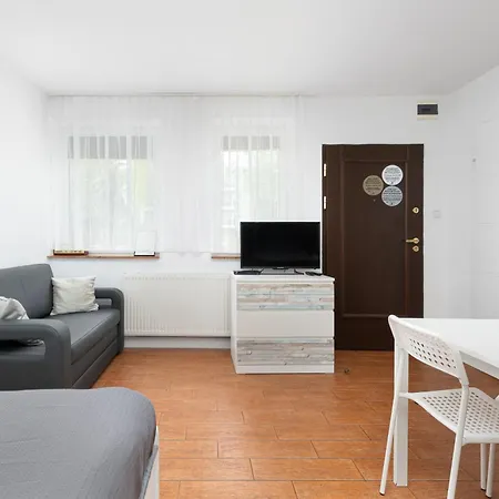 Guest house Domek Cos Innego - Zaledwie 150 M Do Plazy Dziwnowek